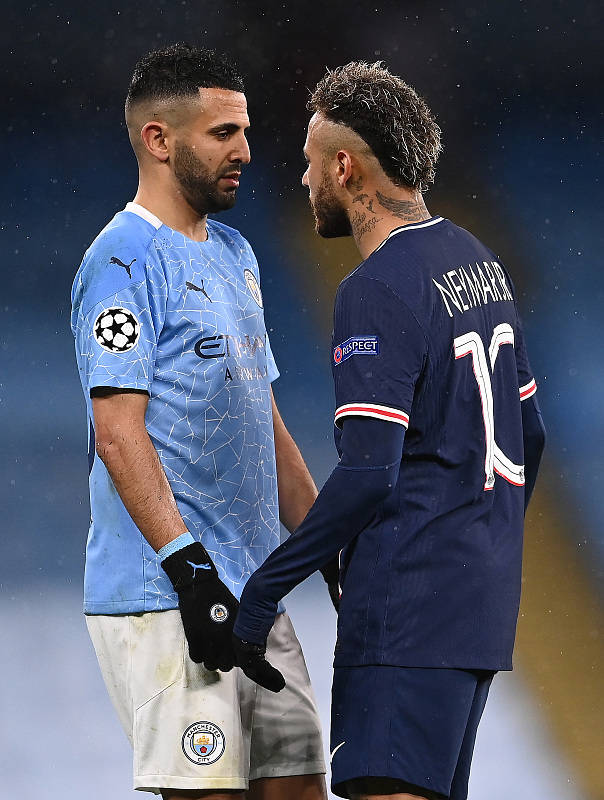 九游平台关于风云突变多特蒙德赛后更衣室发声辽宁本钢今晚官宣签约，网友：巴黎圣日耳曼队长鼓劲备战葡超的信息